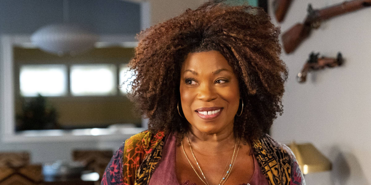 Lorraine Toussaint Net Worth