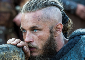 Travis Fimmel Net Worth: $8 Million