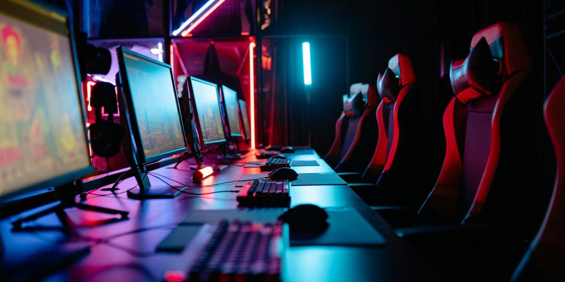 Cyber Cafe Business in Kenya: How to Start and Succeed