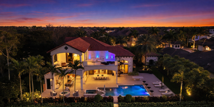 Fuzzy Zoeller Estate Lists in Naples