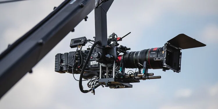 Canon EOS C700 FF: Specs, Sensor, 5.9K RAW and Cinema Features