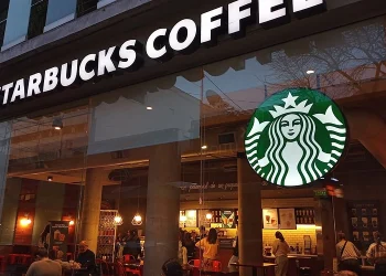 Starbucks Loyalty Strategy: How Rewards Became a Financial Engine