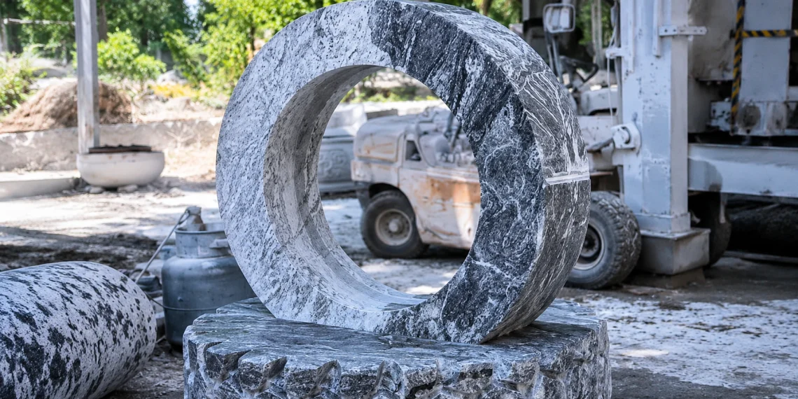 Why Water Can Defeat a 1000kg Stone